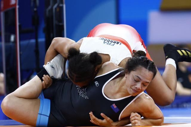 Koumba Larroque successfully enters the competition and qualifies for the quarter-finals of the Paris 2024 Olympic Games