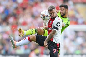Fernandes issues Man United team stark Southampton warning